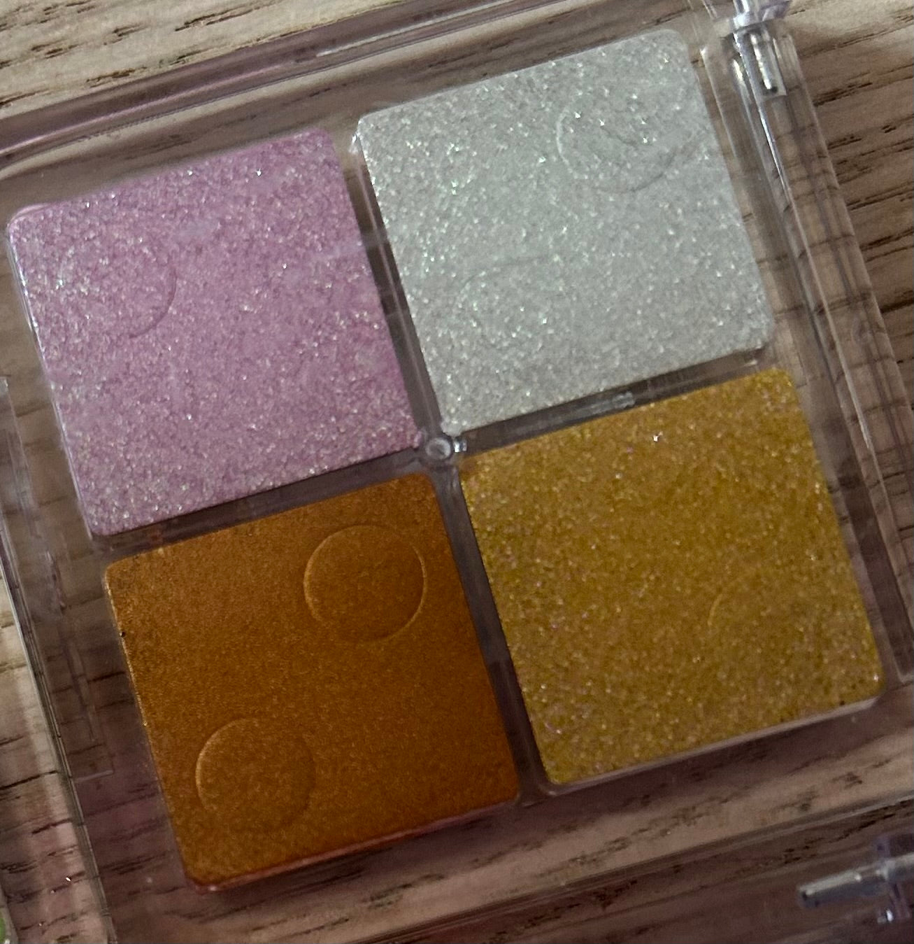 Eye Shadow Palette (4 colors)